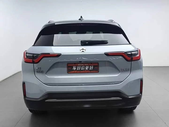 NIO ES6