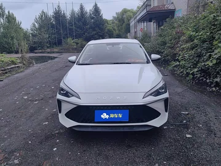 Roewe i5