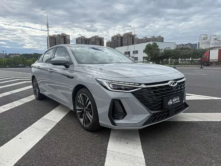 Chery Arrizo 8
