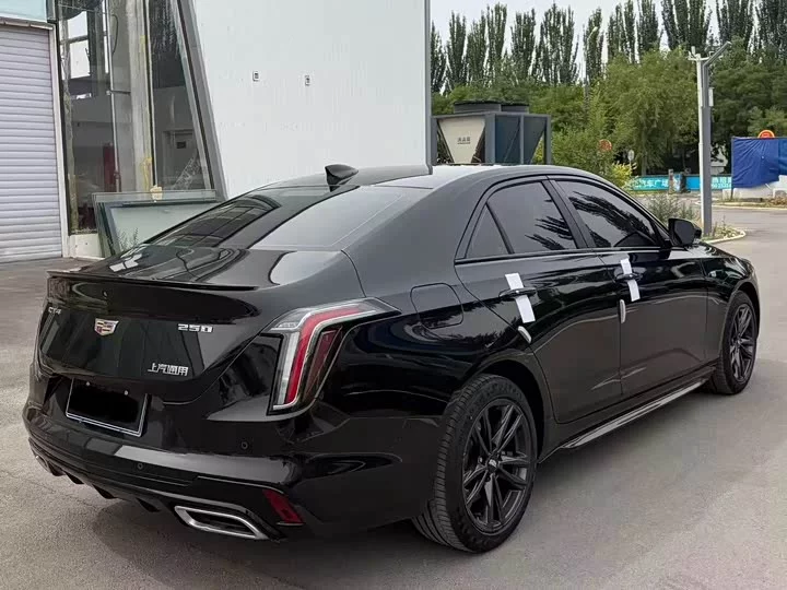 Cadillac CT4