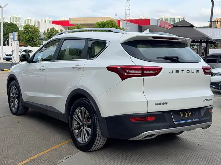 Jetour X70