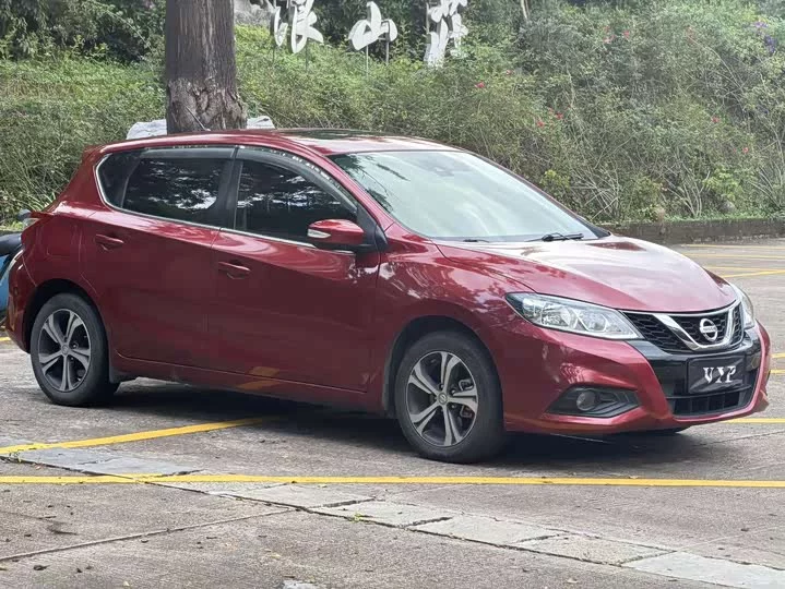 Nissan Tiida