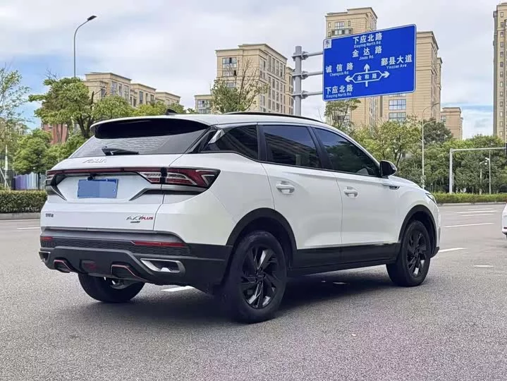 Dongfeng AX7