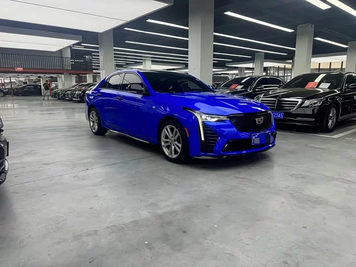 Cadillac CT4