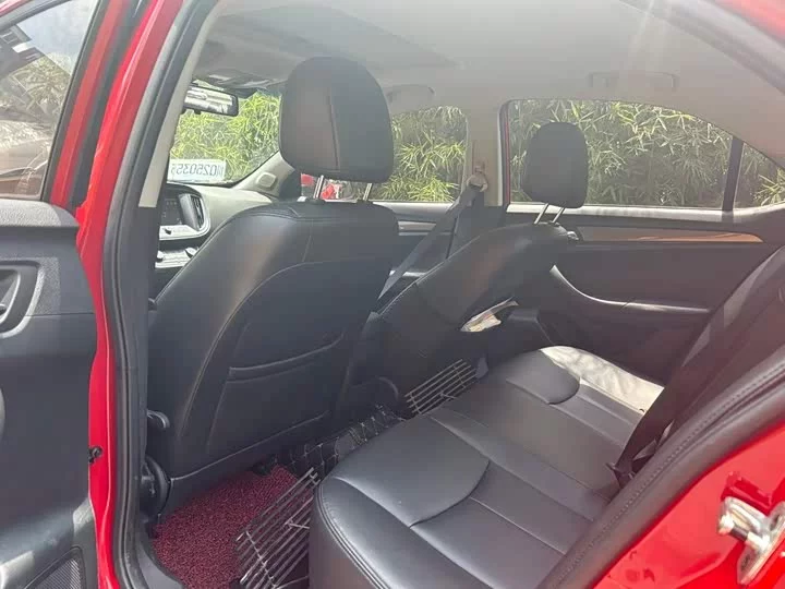 Roewe 360