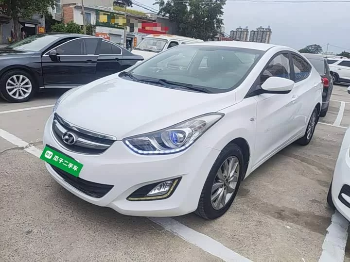 Hyundai Elantra