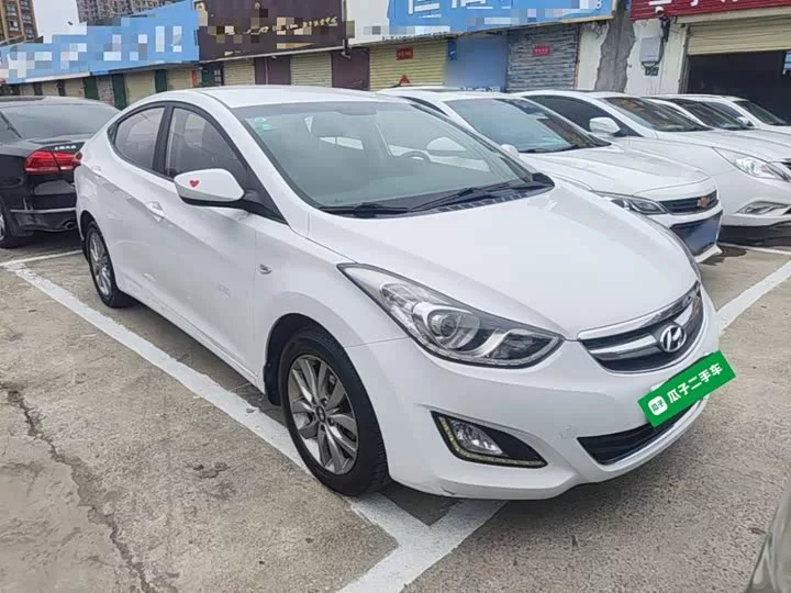 Hyundai Elantra