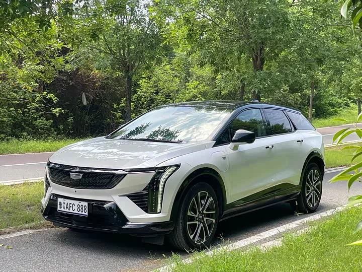 Cadillac IQ Aoge
