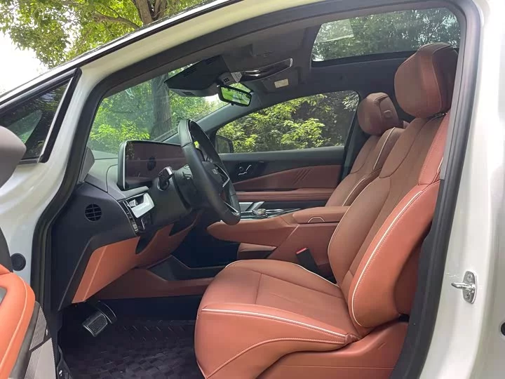 Cadillac IQ Aoge