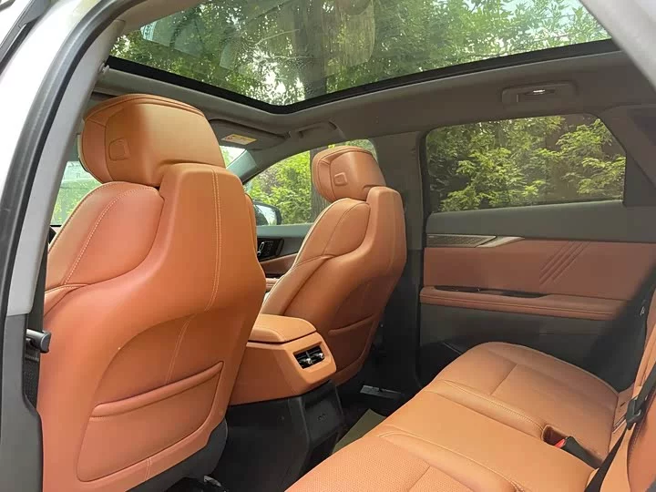 Cadillac IQ Aoge