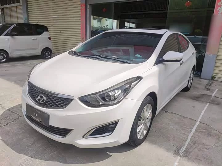Hyundai Elantra