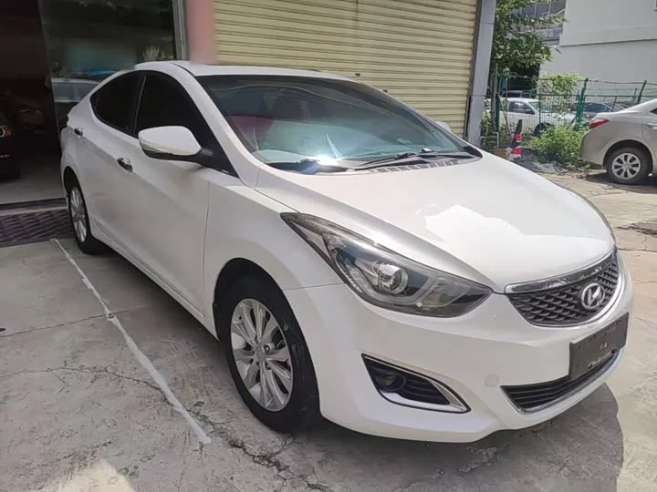 Hyundai Elantra