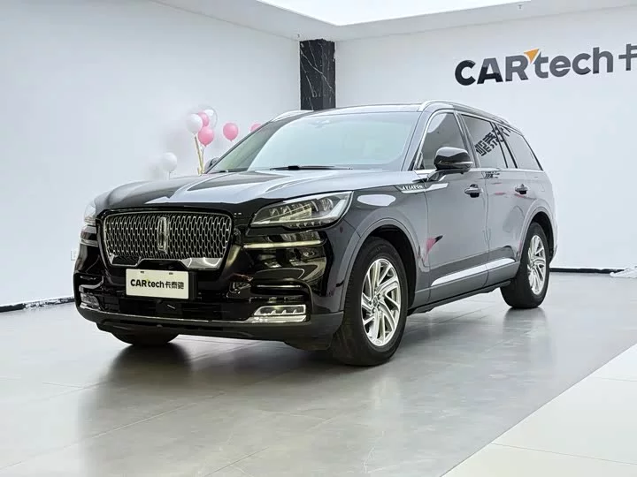 Lincoln aviator