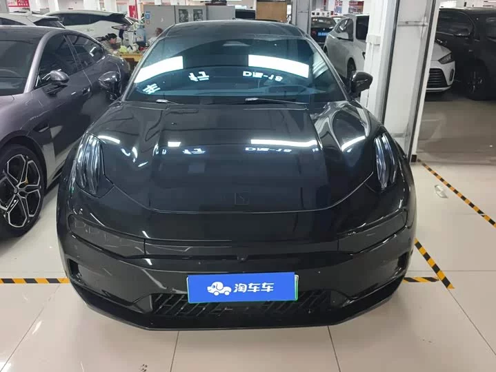 ZEEKR 001