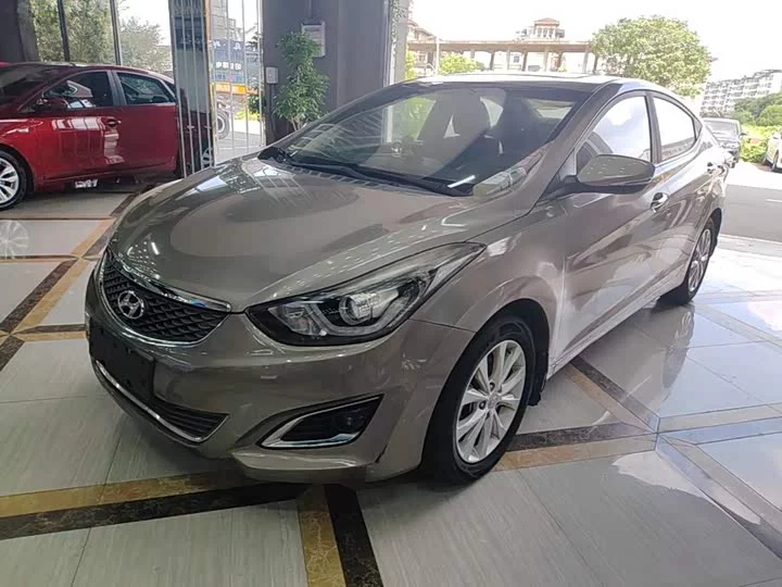 Hyundai Elantra
