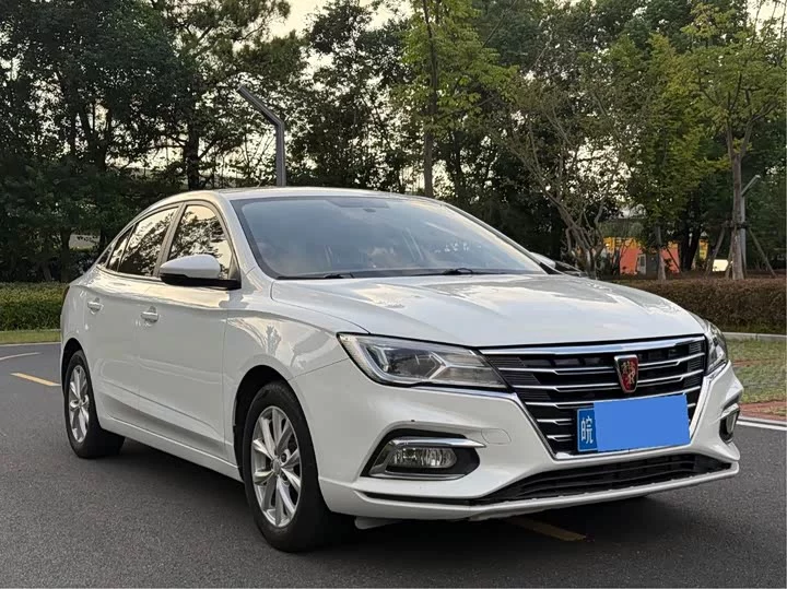 Roewe i5