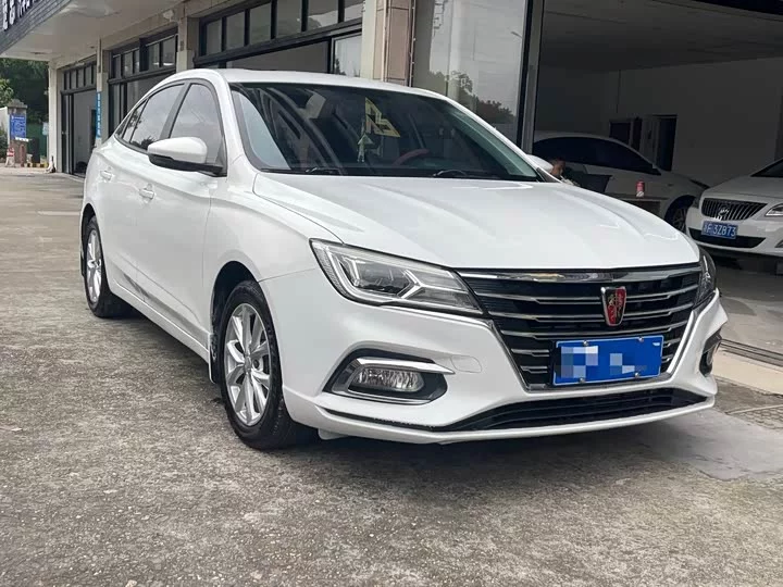 Roewe i5