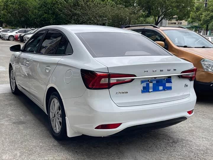 Roewe i5