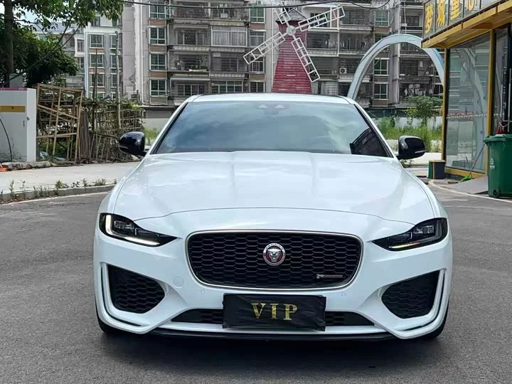 Jaguar XEL
