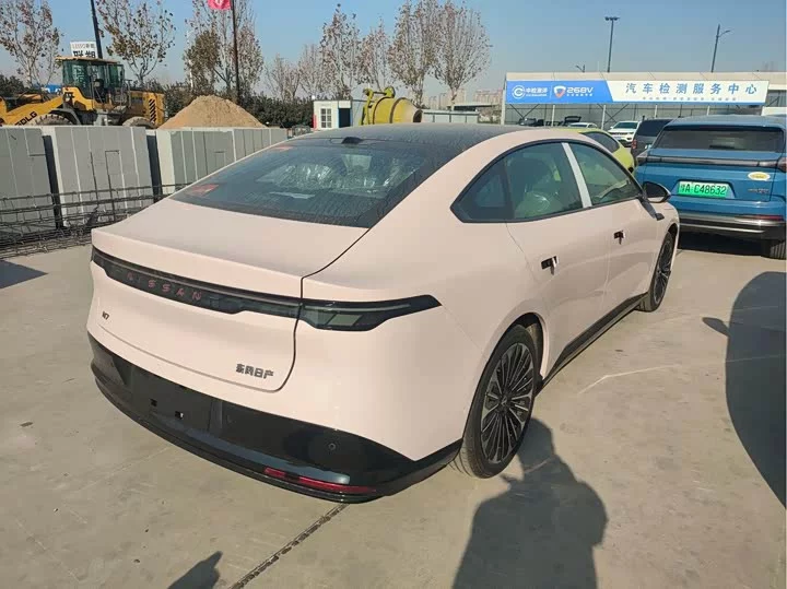 Nissan N7