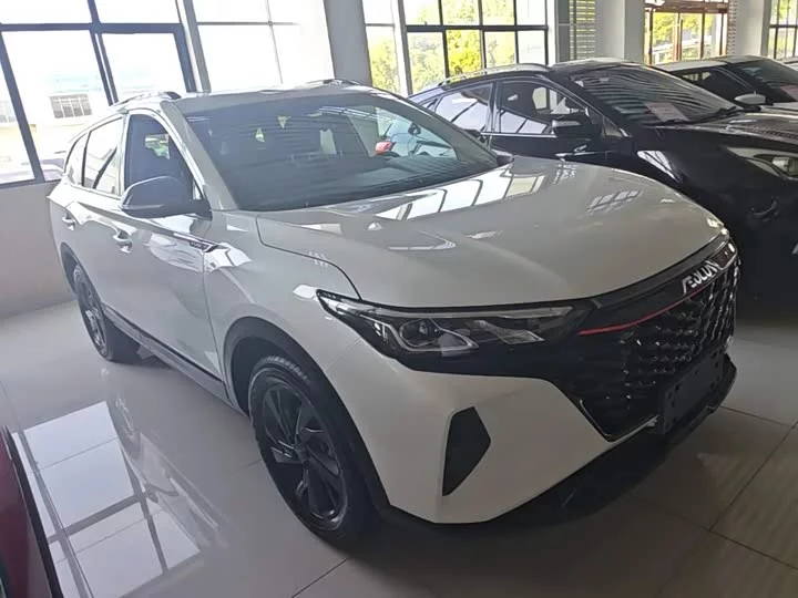 Dongfeng AX7