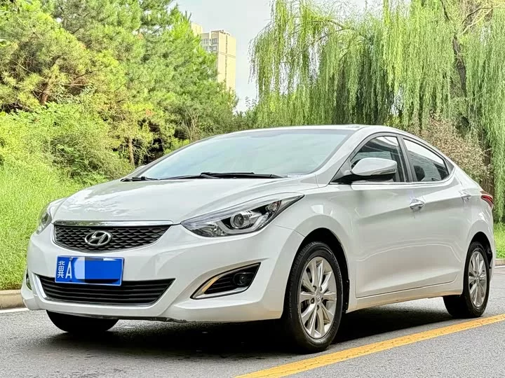 Hyundai Elantra