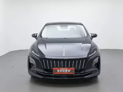 Hongqi E-QM5