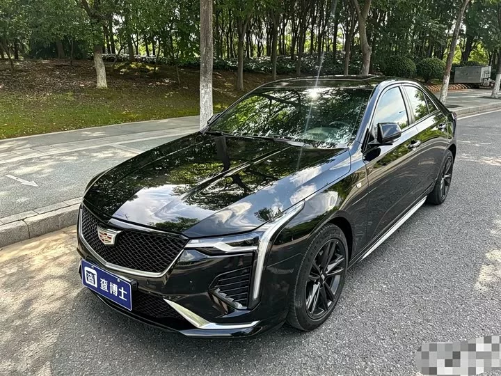 Cadillac CT4