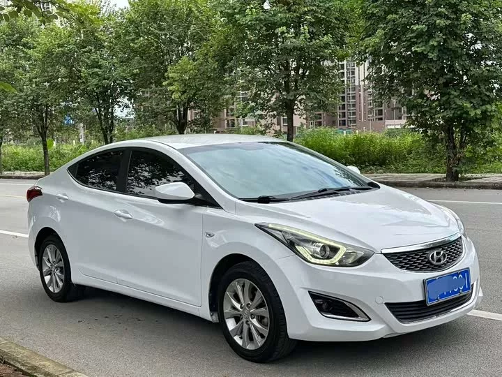 Hyundai Elantra