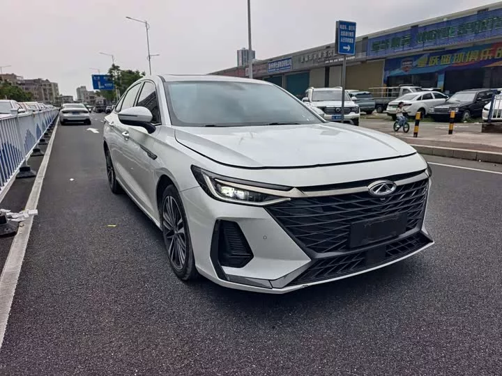 Chery Arrizo 8