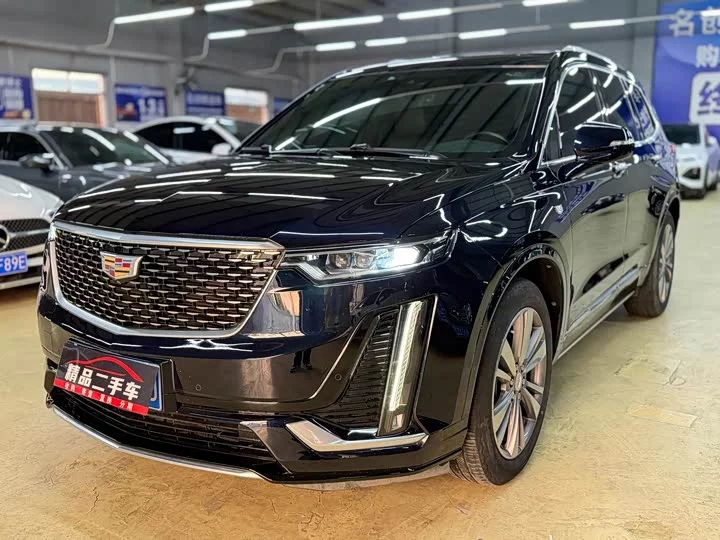 Cadillac XT6