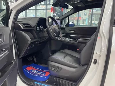 Toyota Sienna SIENNA