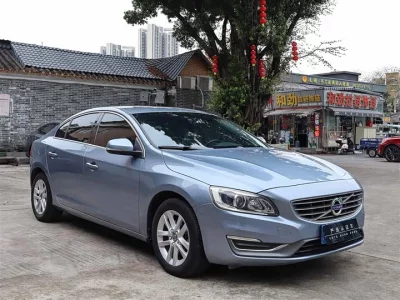 Volvo S60