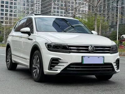 Volkswagen Tiguan L Plug-in Hybrid