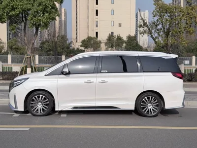 GAC Trumpchi M8
