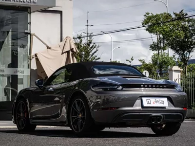 Porsche 718