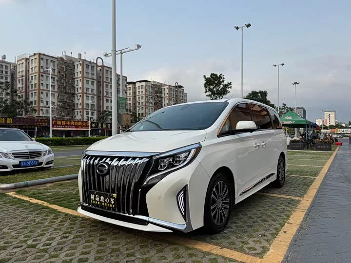 GAC Trumpchi M8