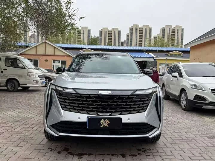 Geely Atlas L