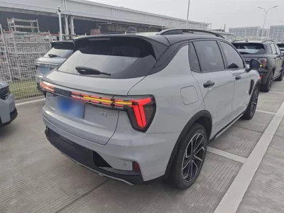 Lynk & Co 01