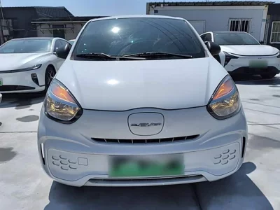 Roewe CLEVER by Colwei