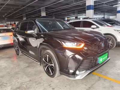 Toyota Crown Kluger