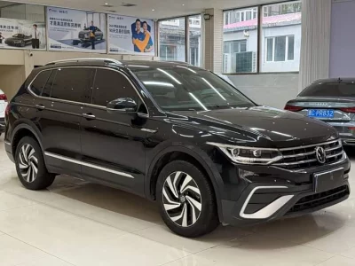 Volkswagen Tiguan L