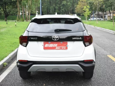 Toyota Yaris L
