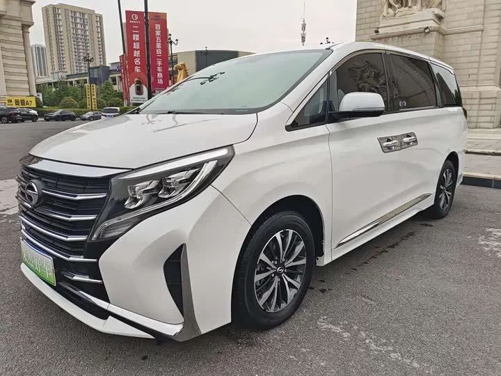 GAC Trumpchi M8