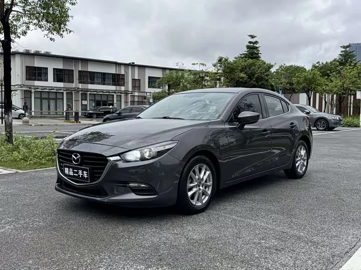 Mazda Axela