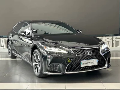 Lexus LS