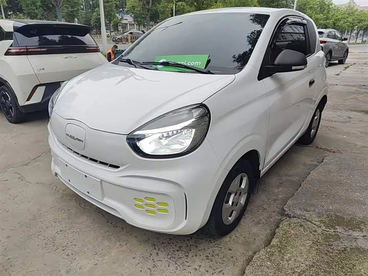 Roewe CLEVER by Colwei