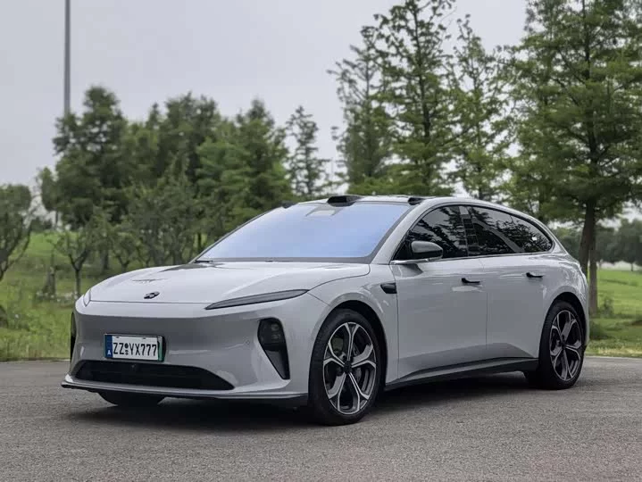 NIO ET5T