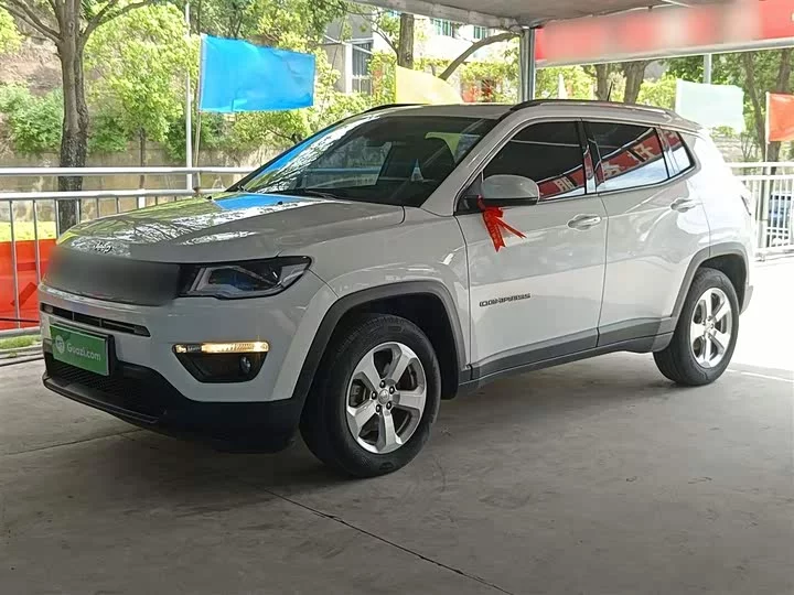 Jeep Guide to