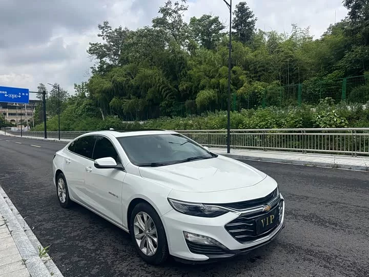 Chevrolet Malibu XL